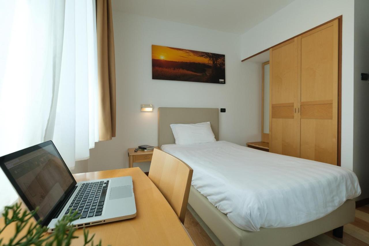 Hotel Portavaldera Peccioli Екстер'єр фото