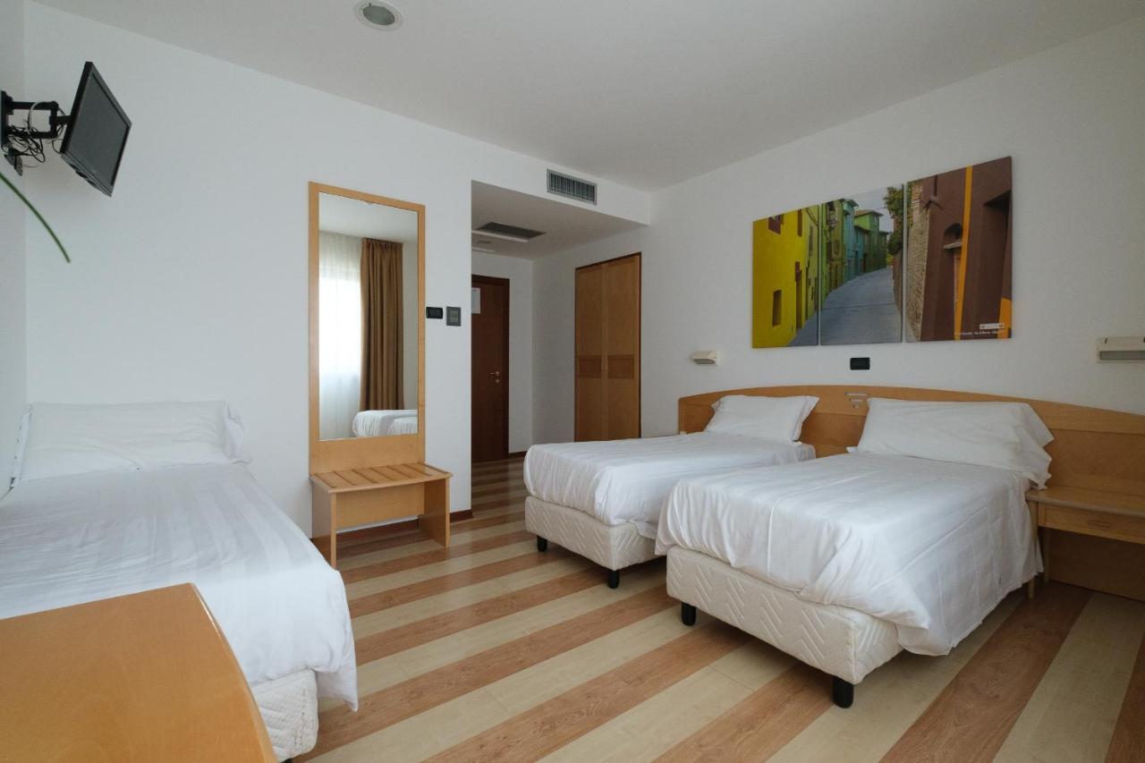 Hotel Portavaldera Peccioli Екстер'єр фото